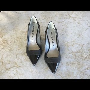 ANNIE KLEIN iflex PUMPS